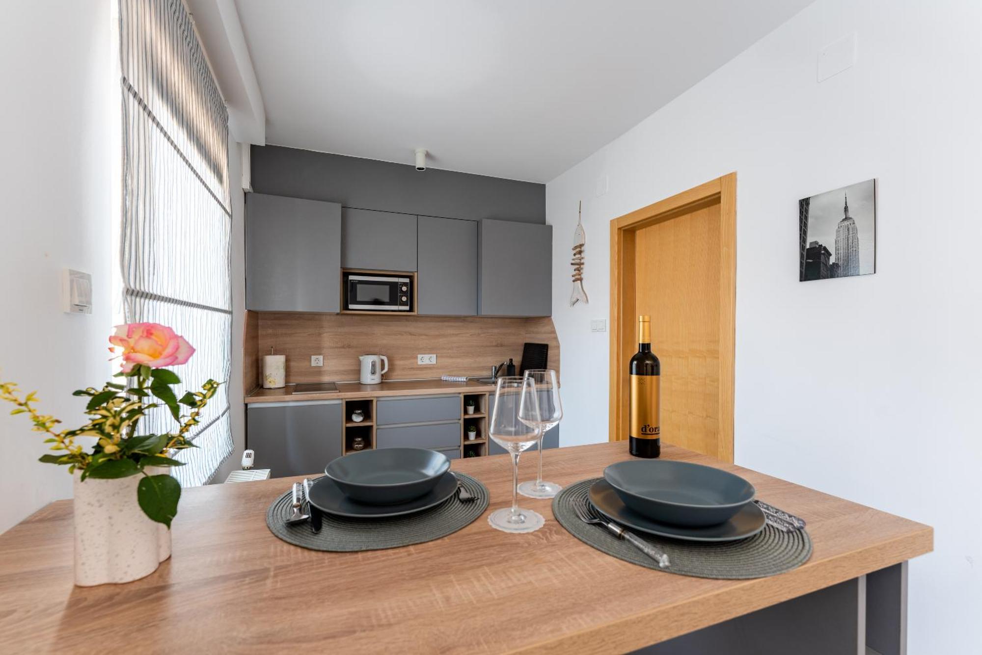 Studio Apartman The Little Prince Бйеловар Екстериор снимка