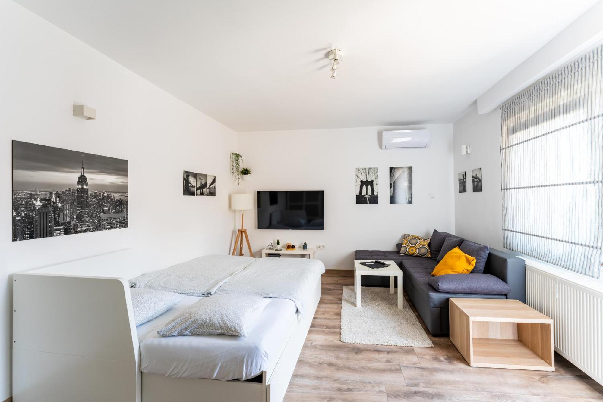 Studio Apartman The Little Prince Бйеловар Екстериор снимка