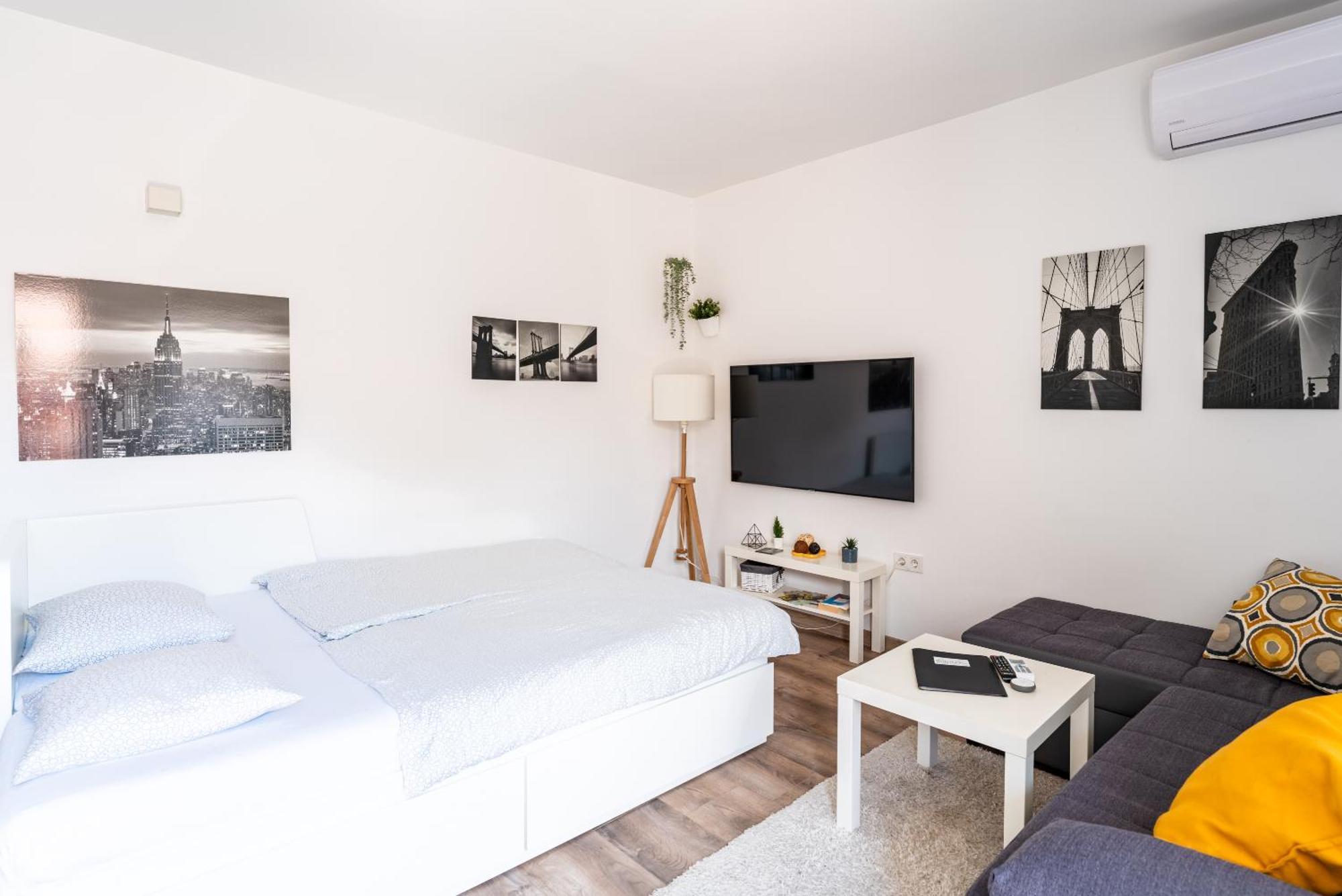 Studio Apartman The Little Prince Бйеловар Екстериор снимка